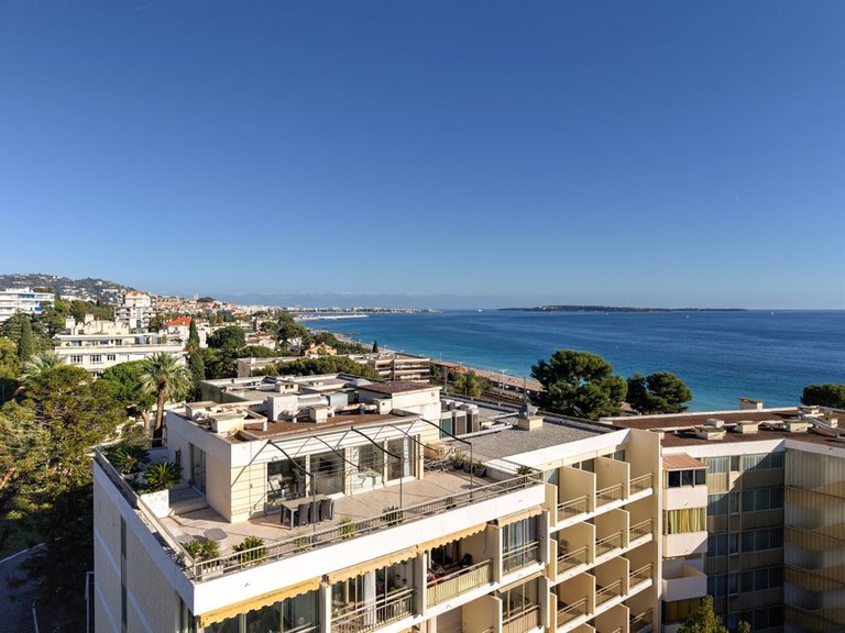 Apartment for Sale in Cannes, Cannes Area 15