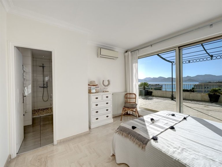Apartment for Sale in Cannes, Cannes Area 5