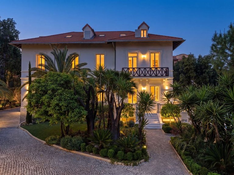 Villa for Sale in Cannes, Cannes Area 6