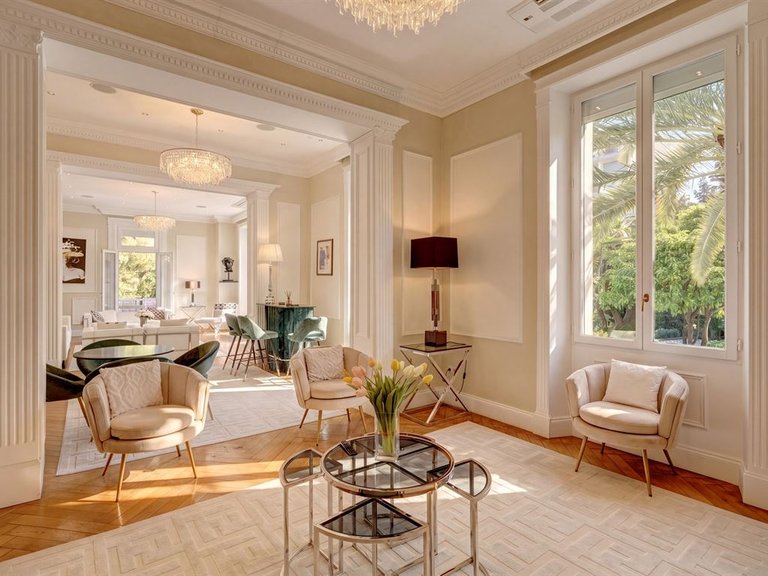 Villa for Sale in Cannes, Cannes Area 10