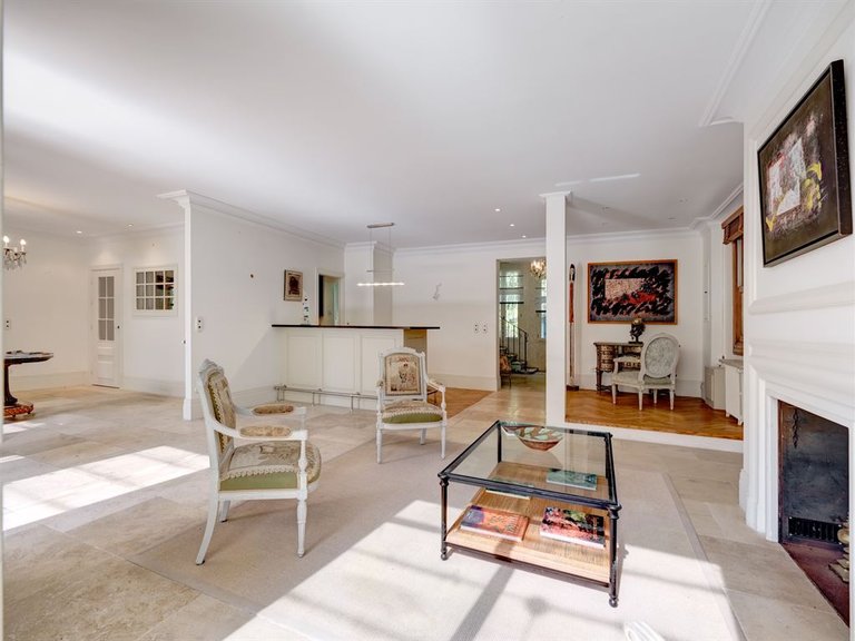 Villa for Sale in Cannes, Cannes Area 15