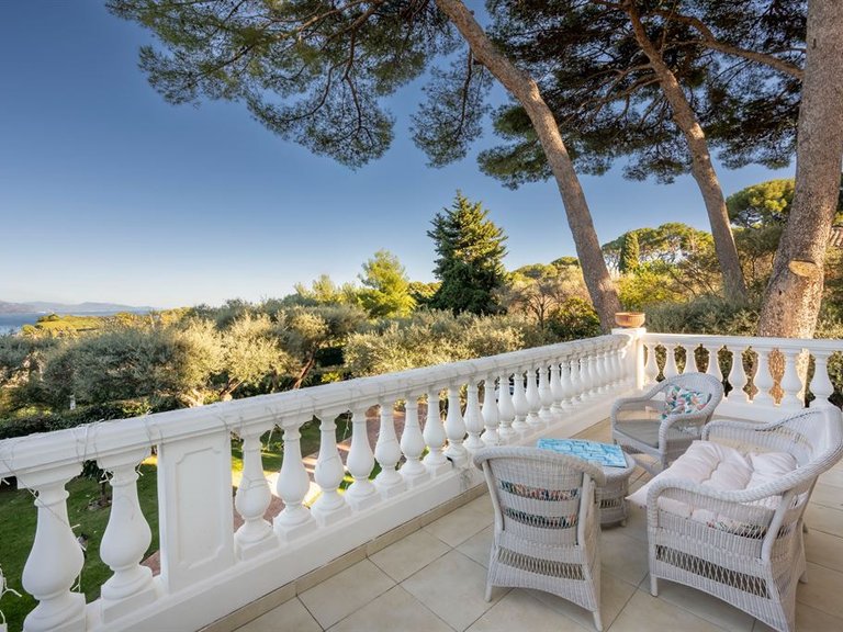 Villa for Sale in Cap D Antibes, Antibes Area 6