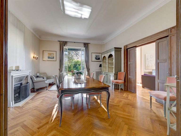 Villa for Sale in Cannes, Cannes Area 8