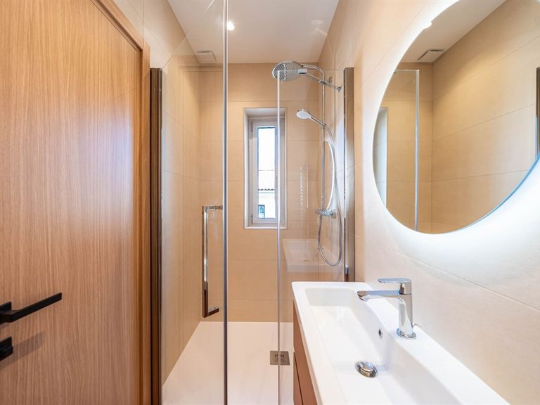 Apartment for Sale in Cannes, Cannes Area 16