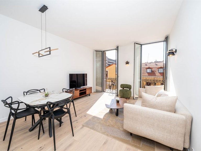 Apartment for Sale in Cannes, Cannes Area 4