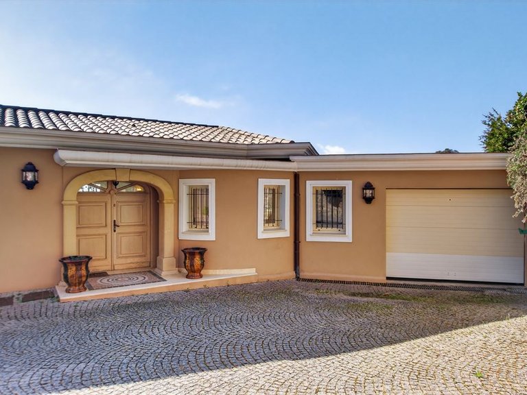 Villa for Sale in Mandelieu La Napoule, Cannes Area 19