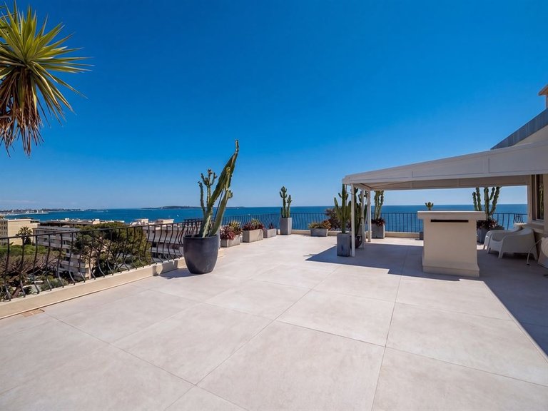 Apartment for Sale in Cannes, Cannes Area 3