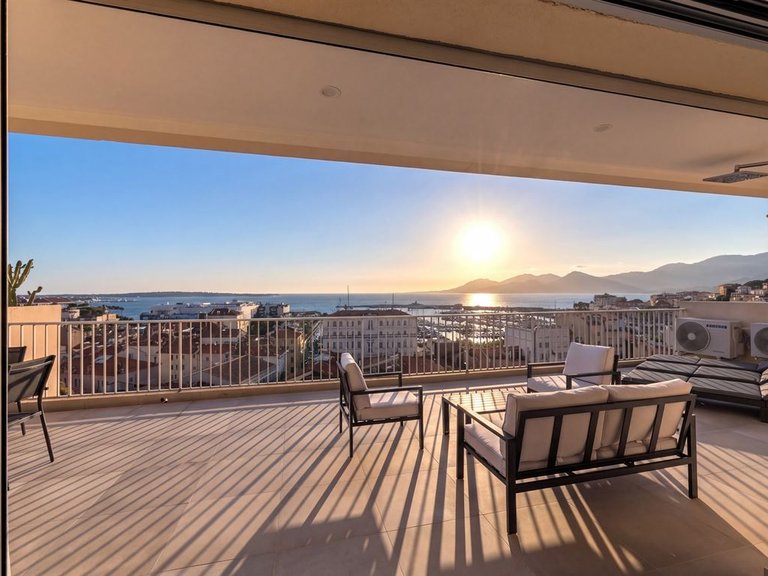 Apartment for Sale in Cannes, Cannes Area 1