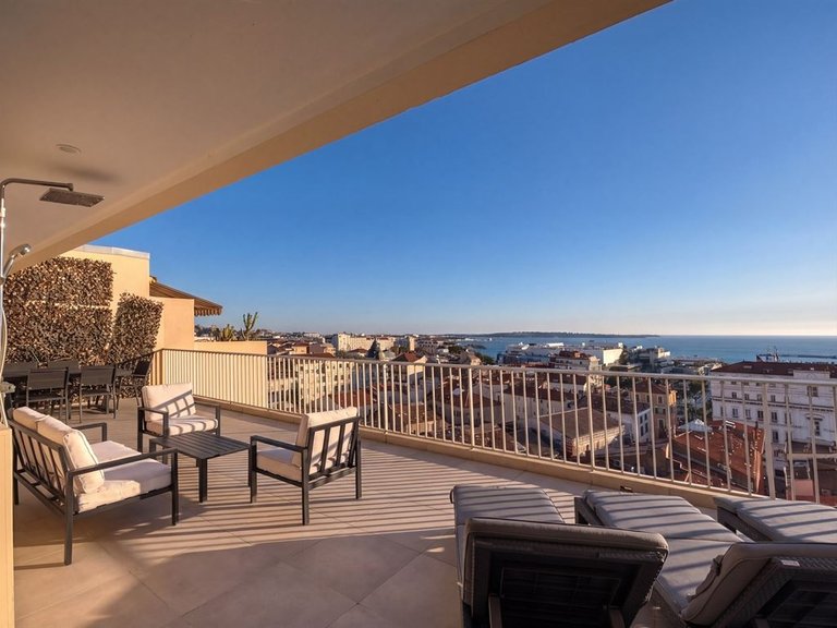 Apartment for Sale in Cannes, Cannes Area 2