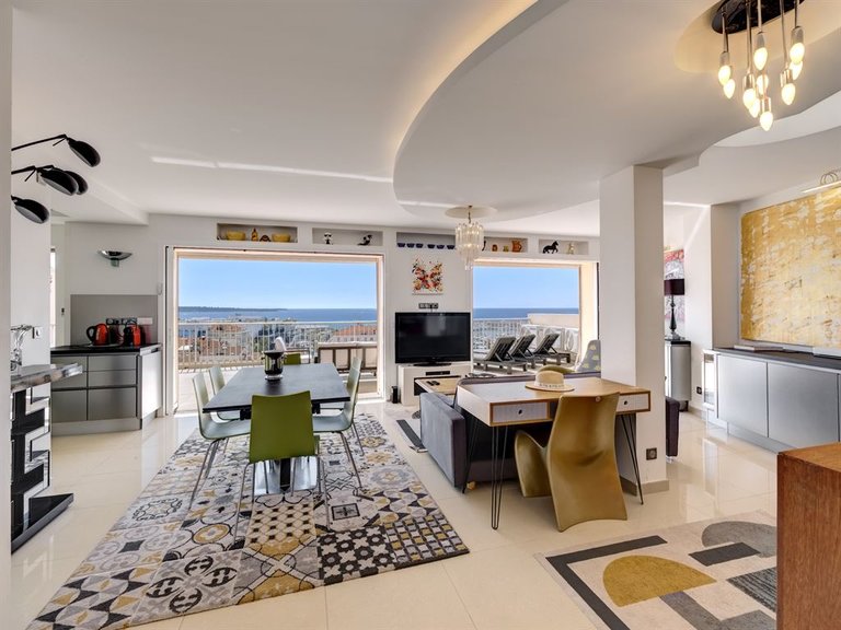 Apartment for Sale in Cannes, Cannes Area 6