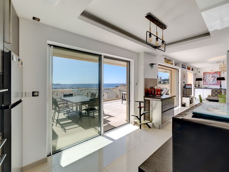 Apartment for Sale in Cannes, Cannes Area 10