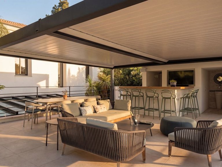 Villa for Sale in Cannes, Cannes Area 18