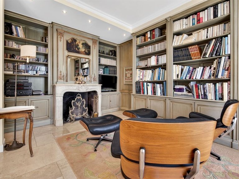 Villa for Sale in Vallauris, Antibes Area 3