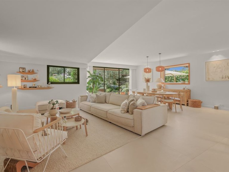 Villa for Sale in Le Cannet, Cannes Area 6