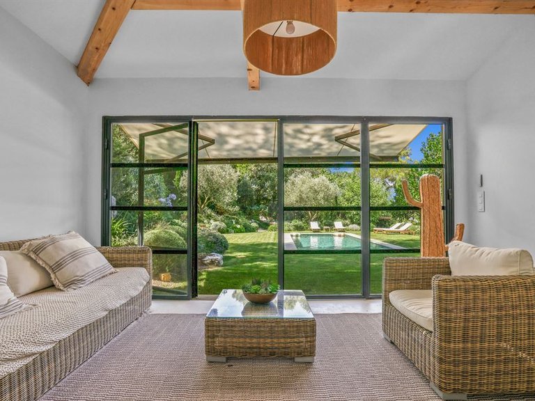 Villa for Sale in Le Cannet, Cannes Area 10