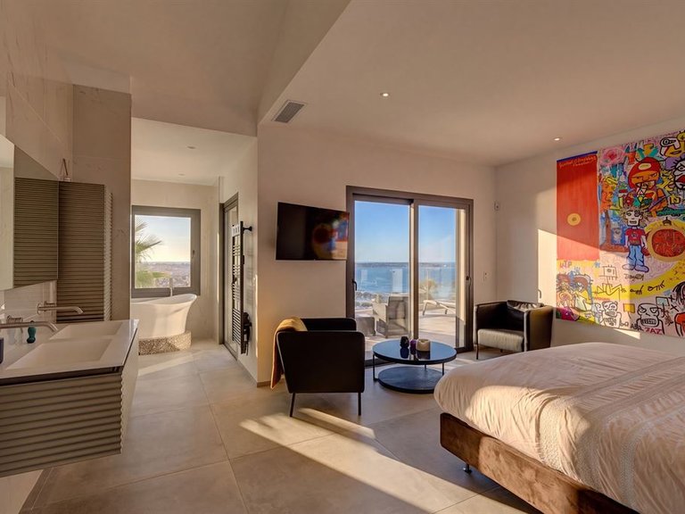 Villa for Sale in Le Golfe Juan, Antibes Area 15