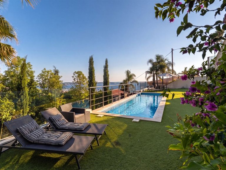 Villa for Sale in Le Golfe Juan, Antibes Area 5