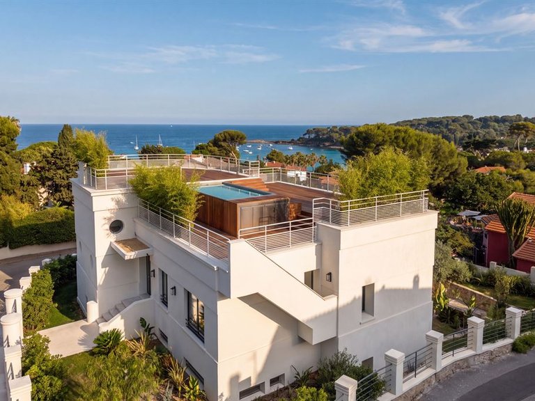 Villa for Sale in Cap D Antibes, Antibes Area 1