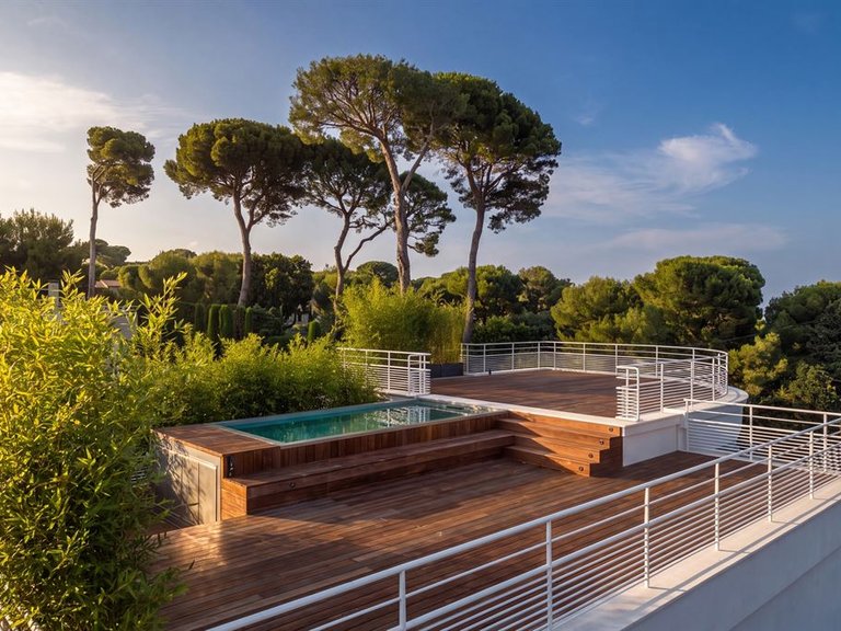 Villa for Sale in Cap D Antibes, Antibes Area 2