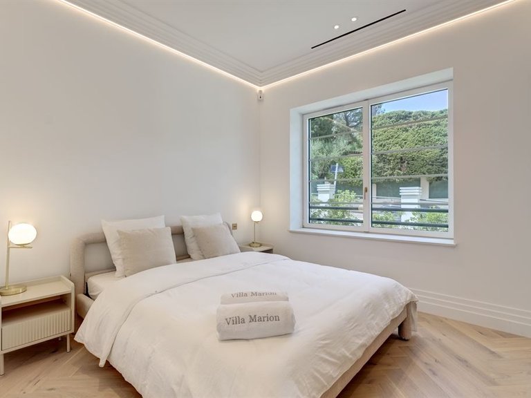 Villa for Sale in Cap D Antibes, Antibes Area 9