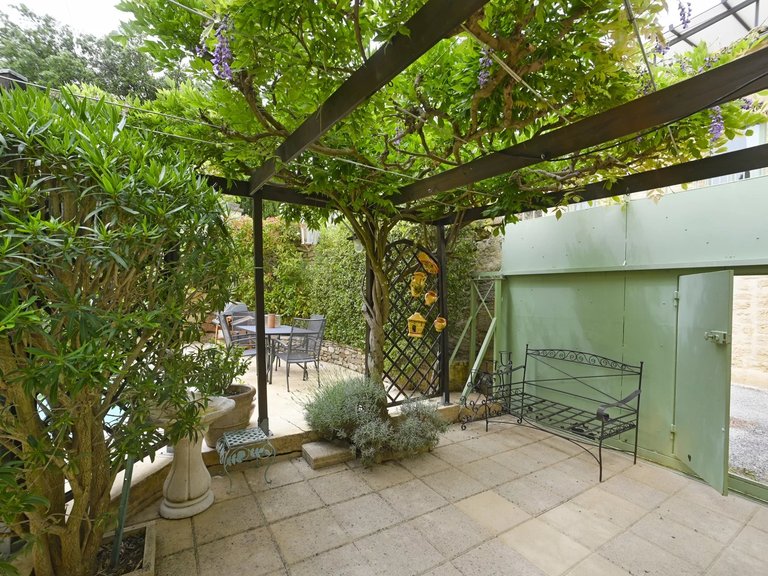 Villa for Sale in Uzes, Uzes Area 15