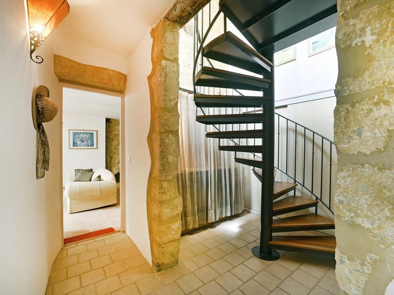 Villa for Sale in Uzes, Uzes Area 17
