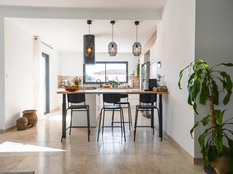 Villa for Sale in Uzes, Uzes Area 17