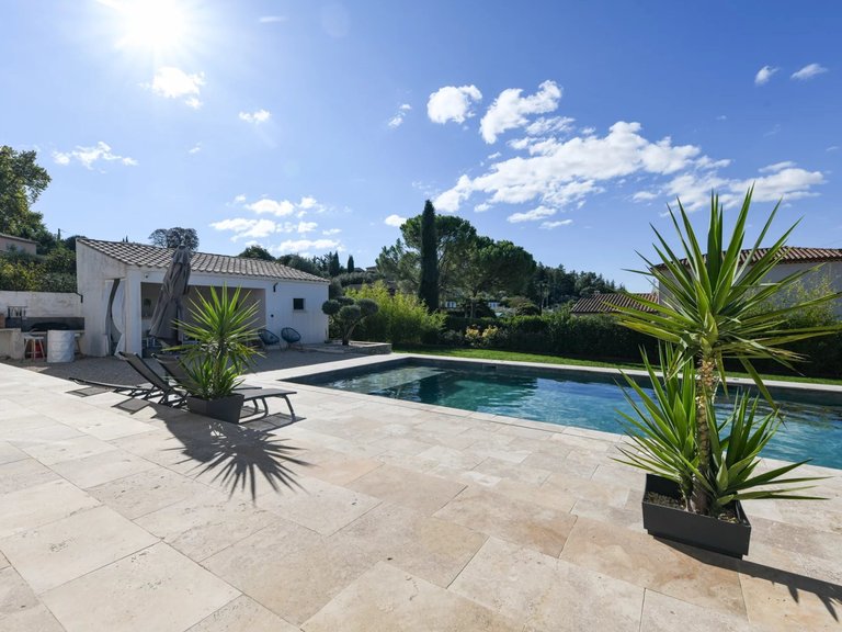 Villa for Sale in Uzes, Uzes Area 9