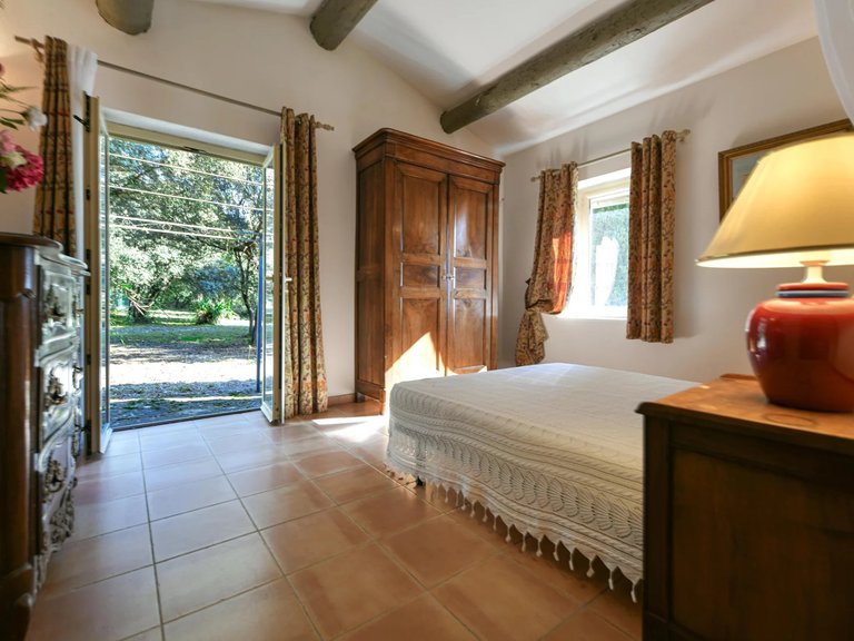 Villa for Sale in Uzes, Uzes Area 14
