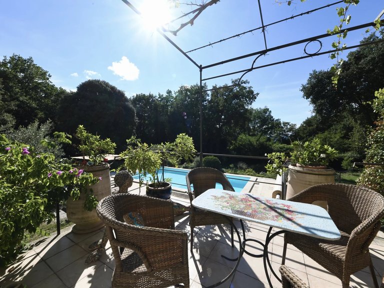 Villa for Sale in Uzes, Uzes Area 17