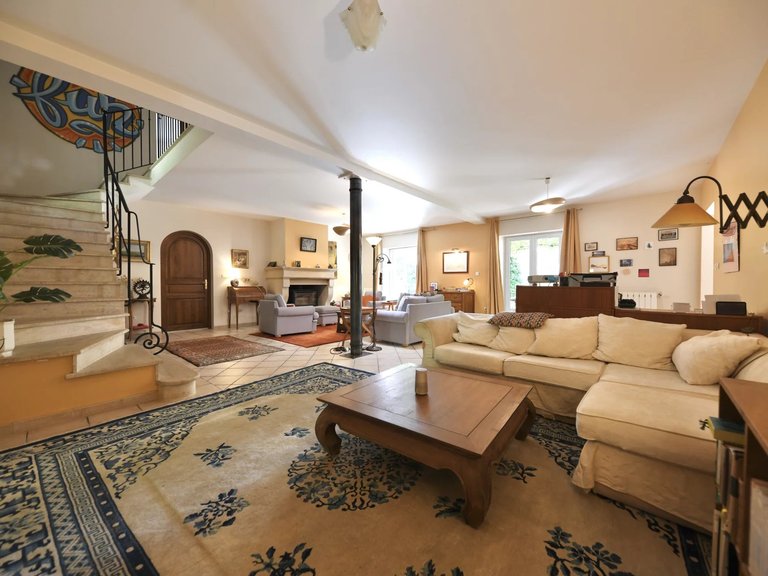 Villa for Sale in Uzes, Uzes Area 3