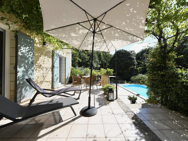 Villa for Sale in Uzes, Uzes Area 8