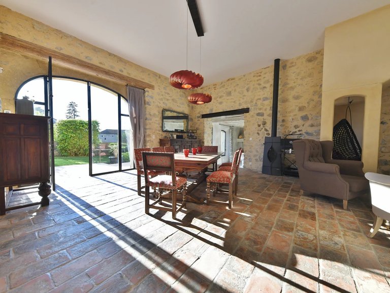 Villa for Sale in Uzes, Uzes Area 2