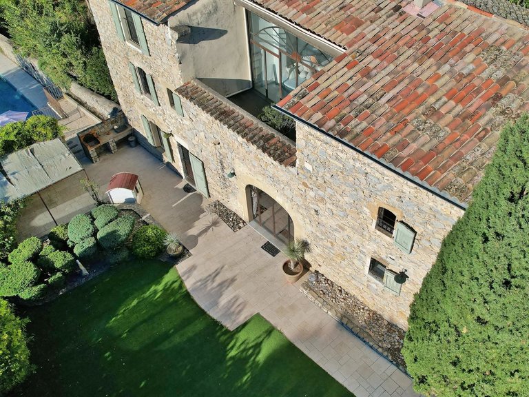 Villa for Sale in Uzes, Uzes Area 11