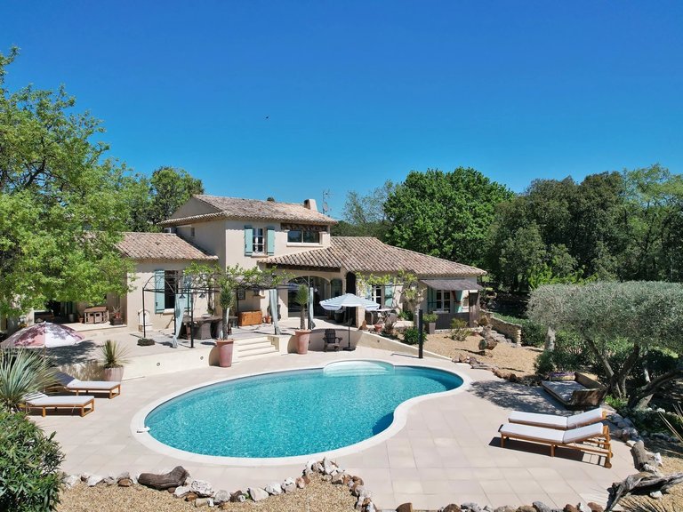 Villa for Sale in Uzes, Uzes Area 1