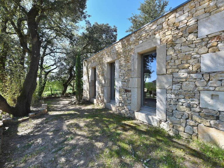 Villa for Sale in Uzes, Uzes Area 15