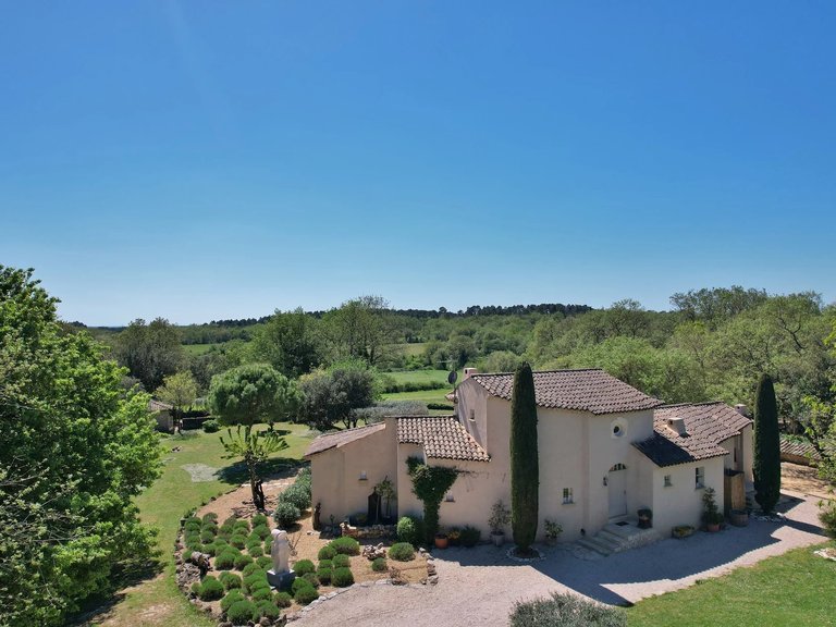 Villa for Sale in Uzes, Uzes Area 19