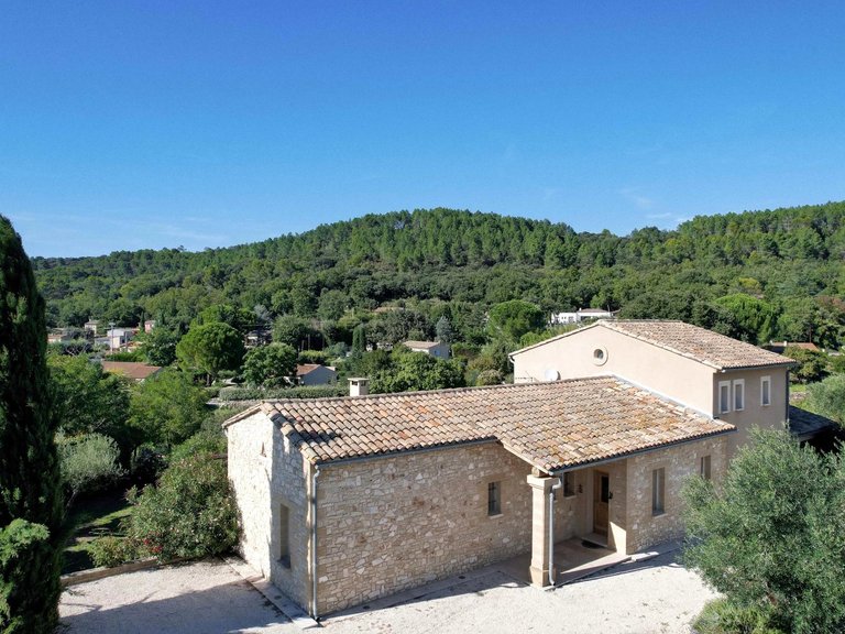 Villa for Sale in Uzes, Uzes Area 1