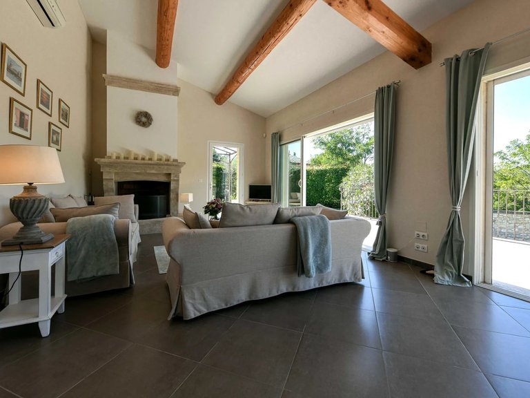 Villa for Sale in Uzes, Uzes Area 4