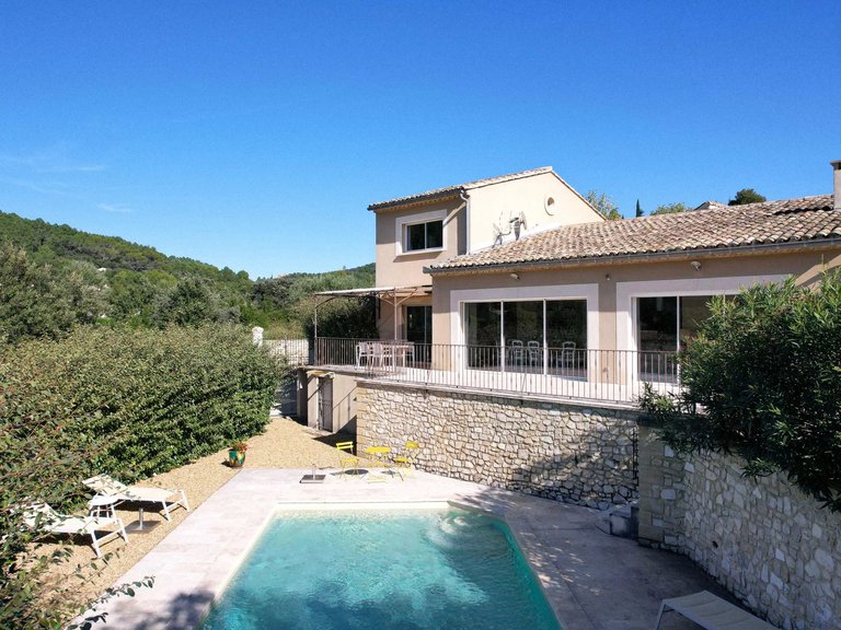 Villa for Sale in Uzes, Uzes Area 8