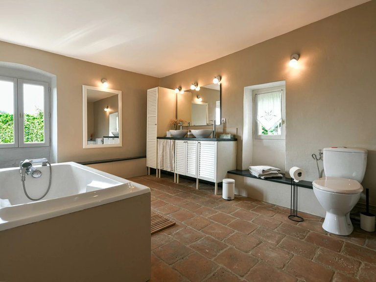 Villa for Sale in Uzes, Uzes Area 15