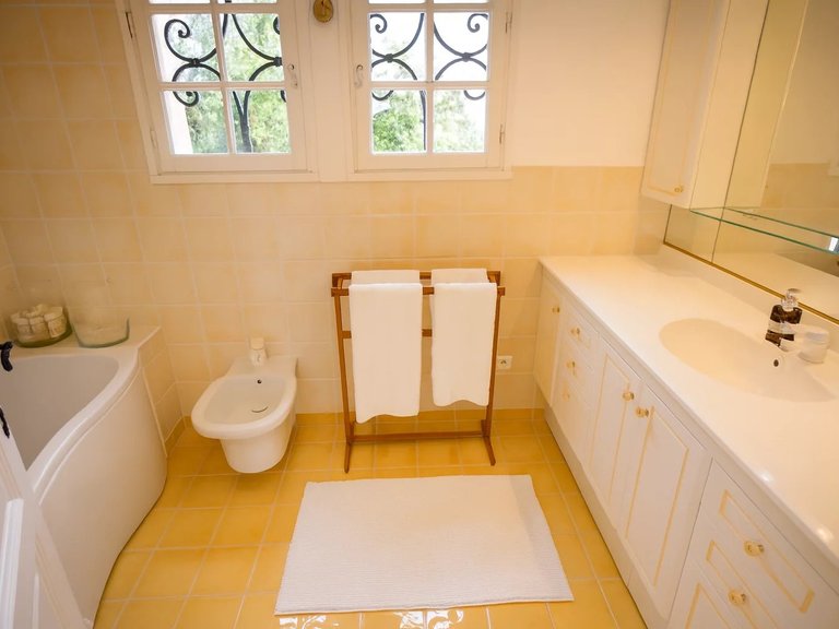 Villa for Sale in Mandelieu La Napoule, Cannes Area 10