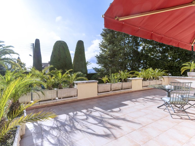 Villa for Sale in Le Cannet, Cannes Area 11