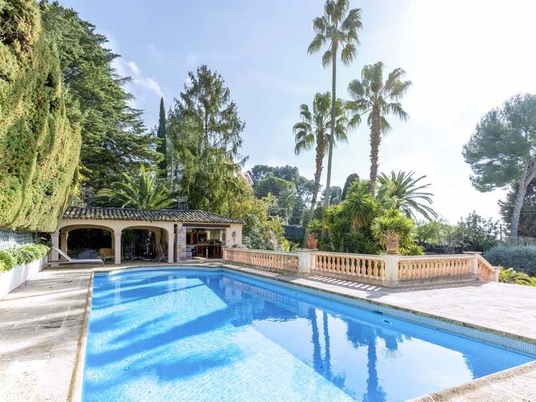 Villa for Sale in Le Cannet, Cannes Area 4