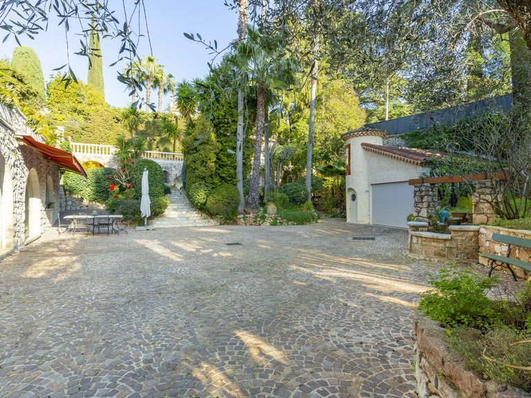 Villa for Sale in Le Cannet, Cannes Area 7