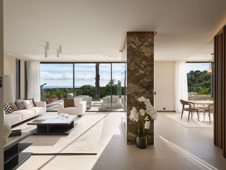Villa for Sale in Cannes, Cannes Area 11