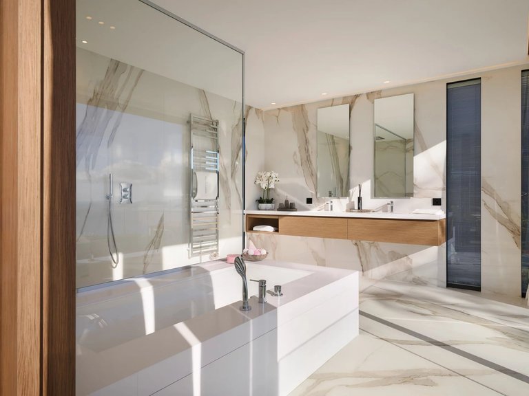 Villa for Sale in Cannes, Cannes Area 14