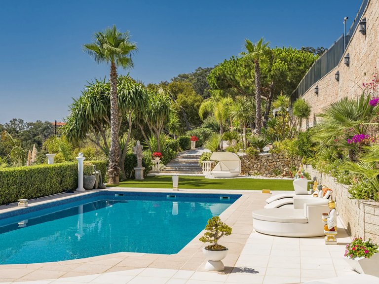 Villa for Sale in Cannes, Cannes Area 11