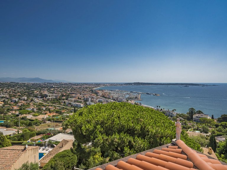Villa for Sale in Cannes, Cannes Area 14