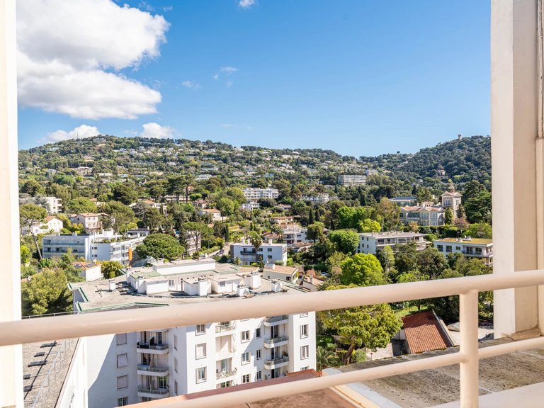 Apartment for Sale in Cannes, Cannes Area 12